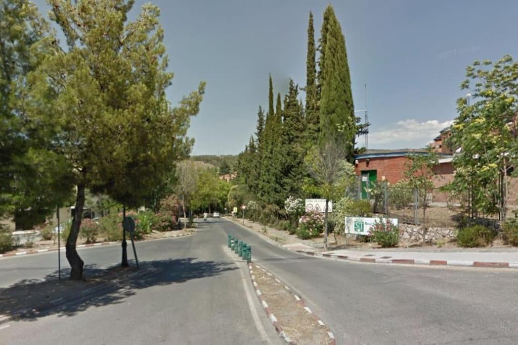 Апартаменти Estudio En Serrallo, Perfecto Alhambra Y Esqui Гранада Екстер'єр фото